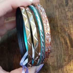 Lot of 4 bangles
